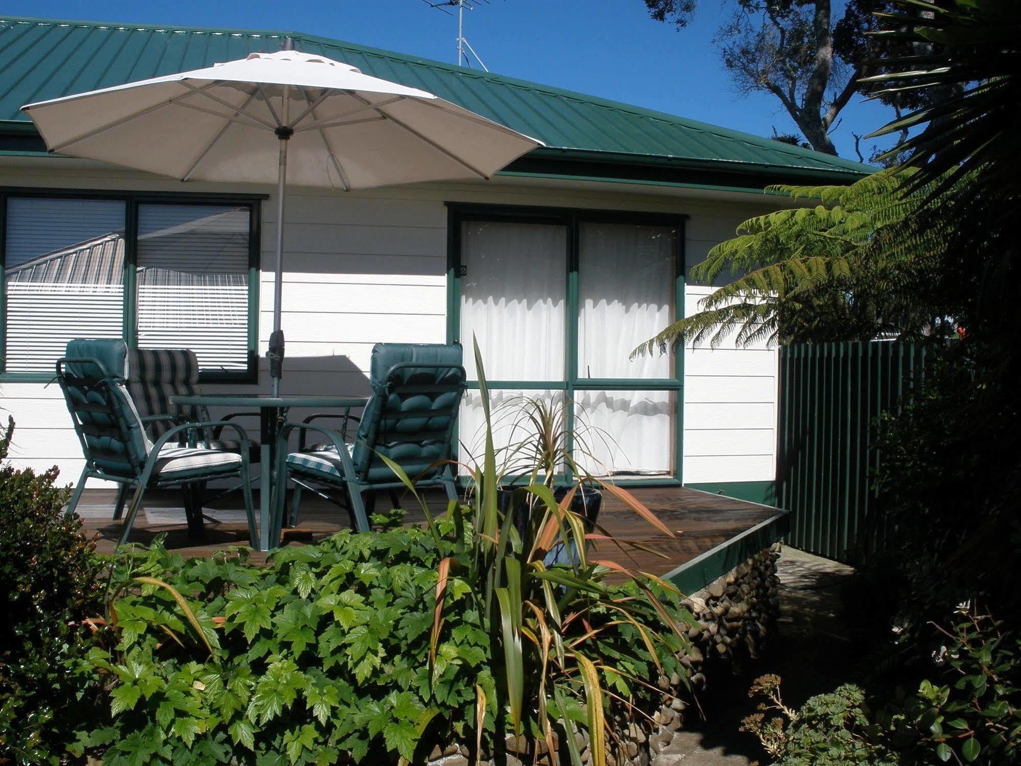 Andrea'S Bed & Breakfast Whitianga Exterior photo